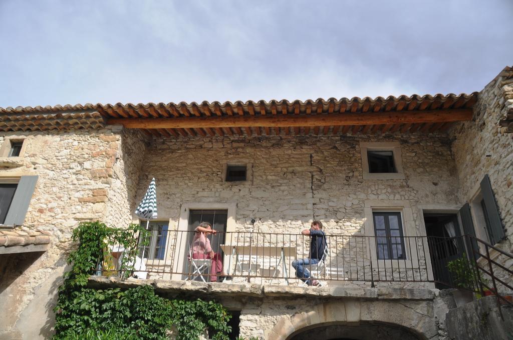 Le Mas De La Fontaine Bed & Breakfast Le Pegue Exterior photo
