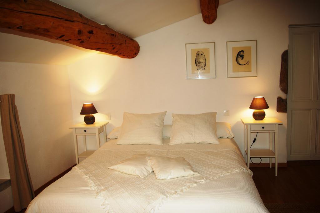 Le Mas De La Fontaine Bed & Breakfast Le Pegue Exterior photo